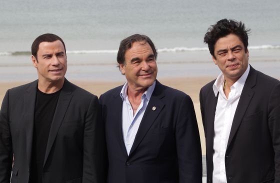 John Travolta, Oliver Stone & Benicio del Toro